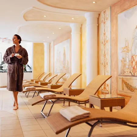 Hotel Roemerhof Superior 4*