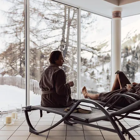 Roemerhof Superior Hotel