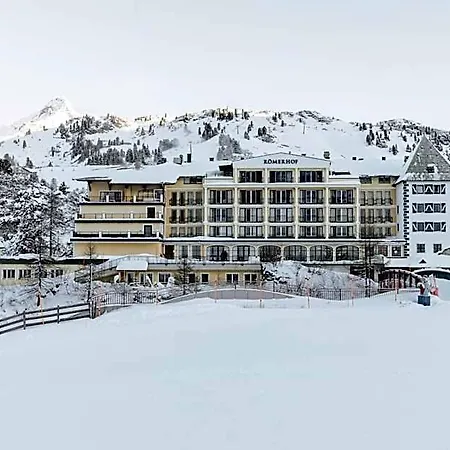 Roemerhof Superior Szálloda 4*