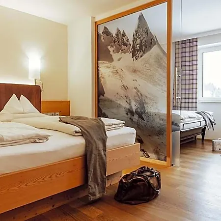 Hotel Roemerhof Superior 4*