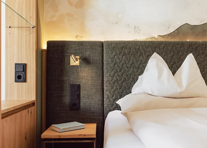 Roemerhof Superior Hotel